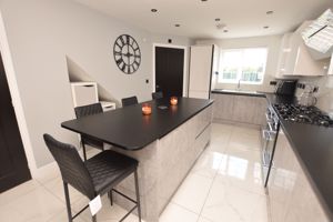Kitchen/Diner- click for photo gallery
